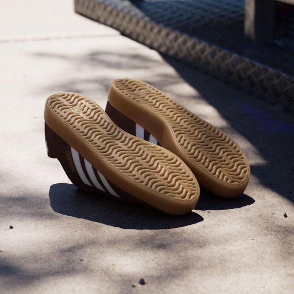 ADIDAS VL COURT 3.0 摩卡棕白 焦糖底 麂皮休閒鞋 男女款 JP7536 ADIDAS, adidas, VL COURT 3.0, JP7536, adidas休閒鞋, adidas男女鞋, 摩卡棕球鞋, 棕色球鞋, 棕色休閒鞋, 麂皮球鞋, 焦糖底球鞋, 復古球鞋, 德訓鞋, 德訓風, 低筒球鞋, 男女共款, 情侶鞋, 秋冬球鞋, 百搭休閒鞋, adidas棕色鞋