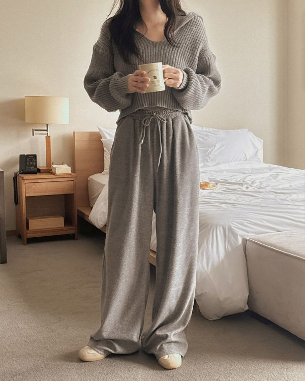 韓國針織 3 件式套裝｜一套就能出門的氣質韓系穿搭 韓國穿搭
韓系套裝
針織套裝
三件式套裝
氣質穿搭
韓妞私服
上班族穿搭
秋冬穿搭