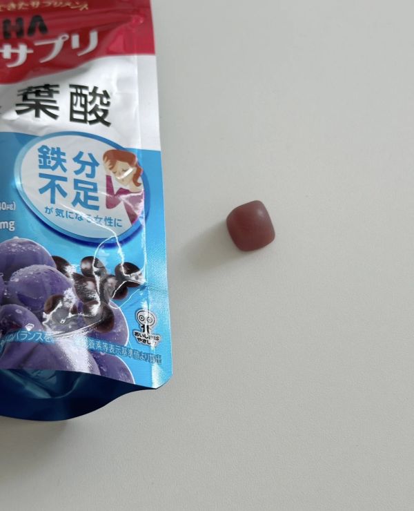 日本 UHA 味覺糖 鐵+葉酸 營養補充軟糖 袋裝 | 女性保養軟糖 補鐵補葉酸 美味營養 UHA味覺糖, 鐵+葉酸軟糖, 營養補充軟糖, 日本營養補給, 女性保健, 補鐵葉酸, 保養軟糖, 健康零食, 日本進口, 孕期保健, 女性營養補充