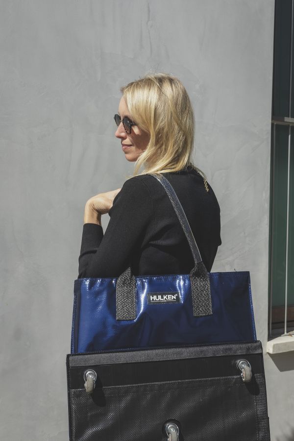 HULKEN 浩肯包 ｜可摺疊拉輪托特購物袋｜輕量耐裝｜可折平收納｜出國旅行/居家採買/搬家/市集工作神器｜預購 浩肯包、HULKEN、可摺疊、拉輪、購物袋、托特、行李袋、搬家、萬向輪、工作佈場、市集推車。