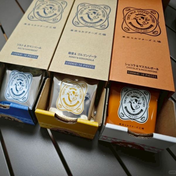 日本東京牛奶起司工場 Tokyo Milk Cheese Factory 禮盒附提袋 Tokyo Milk Cheese Factory、日本牛奶起司餅乾、蜂蜜起司餅乾、海鹽起司餅乾、巧克力馬斯卡彭餅乾、日本甜點禮盒、日本伴手禮推薦、東京甜點、附提袋禮盒、牛奶起司工場餅乾、日本人氣餅乾、日系高質感禮盒
