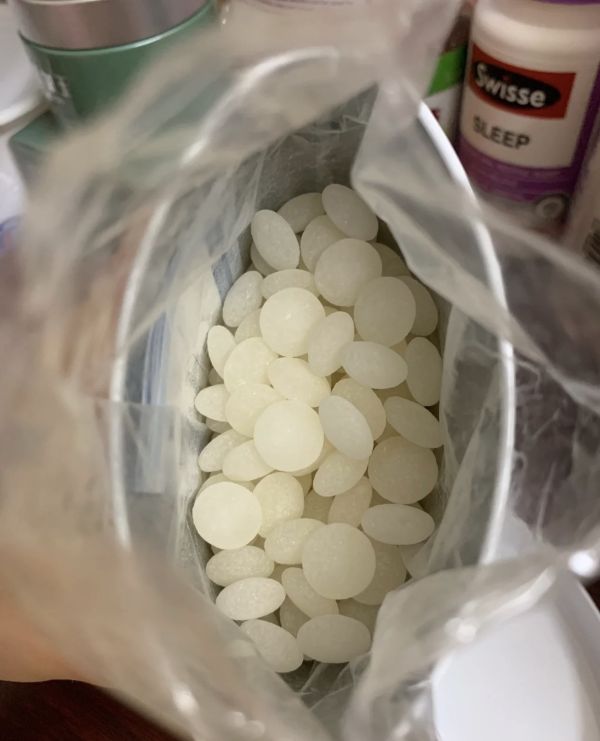 日本康喜健鈣 魚肝油AD鈣 香蕉口味 300粒 | 維他命AD+DHA 鈣質補給 魚肝油膠囊 康喜健鈣, 魚肝油AD鈣, 日本魚肝油, 維他命AD, 補鈣膠囊, 鈣質補充, DHA魚油, 日本保健食品, 香蕉口味魚肝油, 骨骼健康, 日本進口