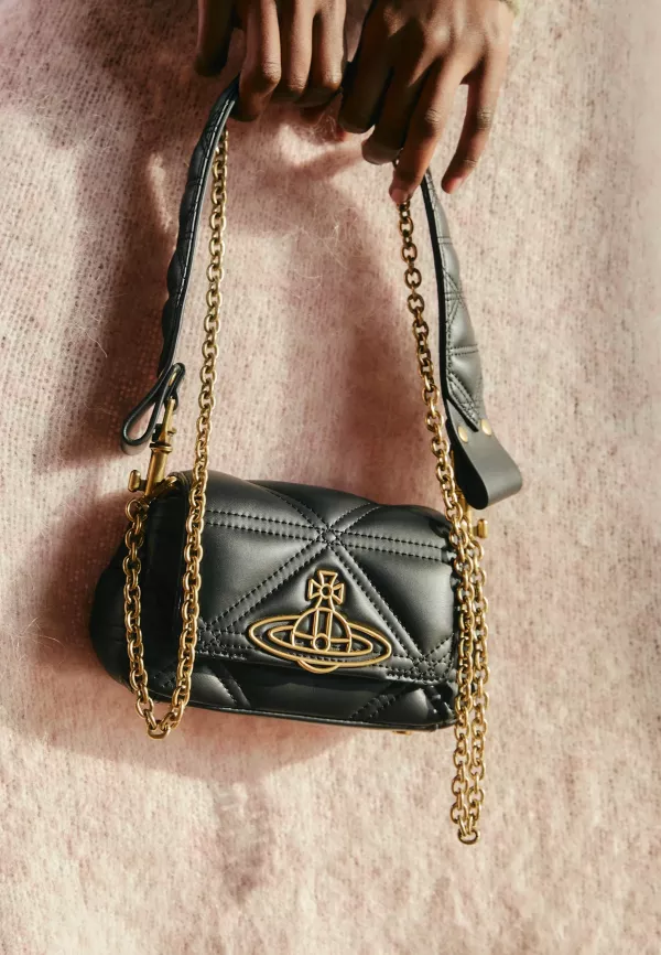 Vivienne Westwood HAZEL 小號絎縫黑色皮革腋下包 