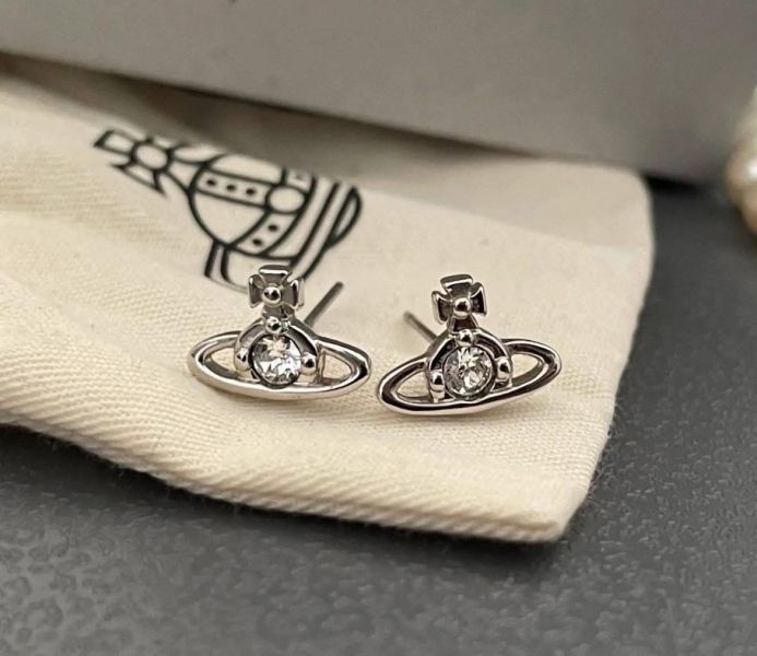 [爆款] Vivienne Westwood 簡約單鑽耳釘 