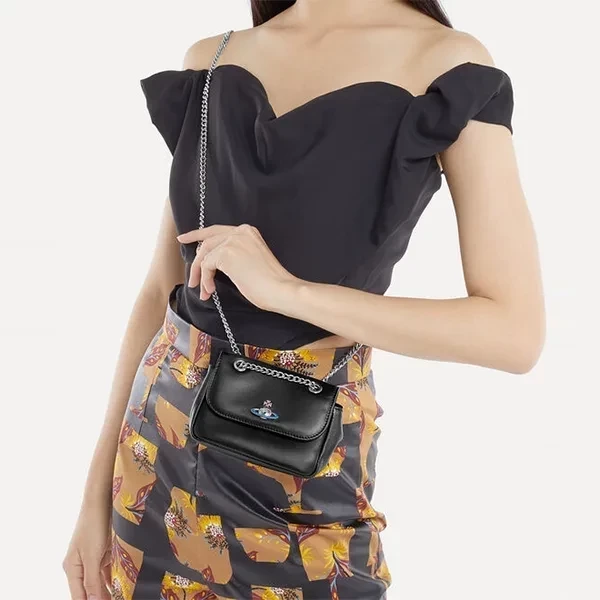 Vivienne Westwood 黑色羊皮 小鏈條包 