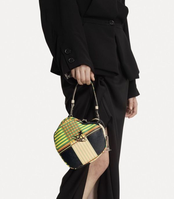 Vivienne Westwood Belle 格紋愛心鏈條餃子包 