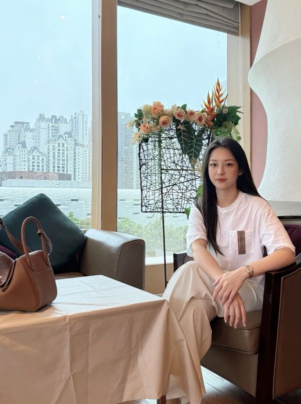 Burberry ELLISON T-shirt 白色 (男女同款) 