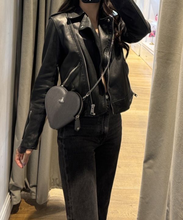 Vivienne Westwood 新款黑色心型鏈條包 