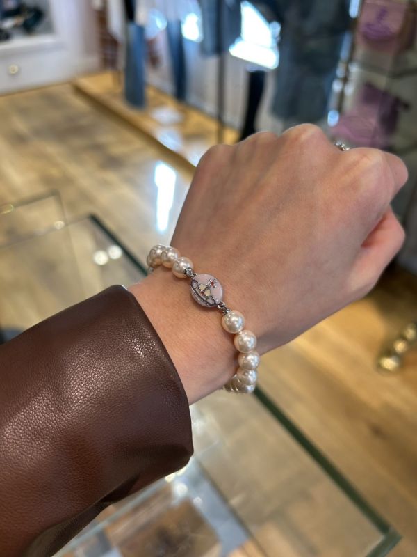 Vivienne Westwood LOELIA 紫色土星圖案珍珠手鏈 