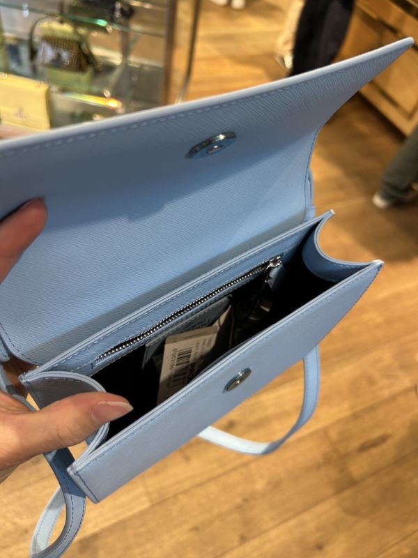 Vivienne Westwood 藍色牛皮小方包 