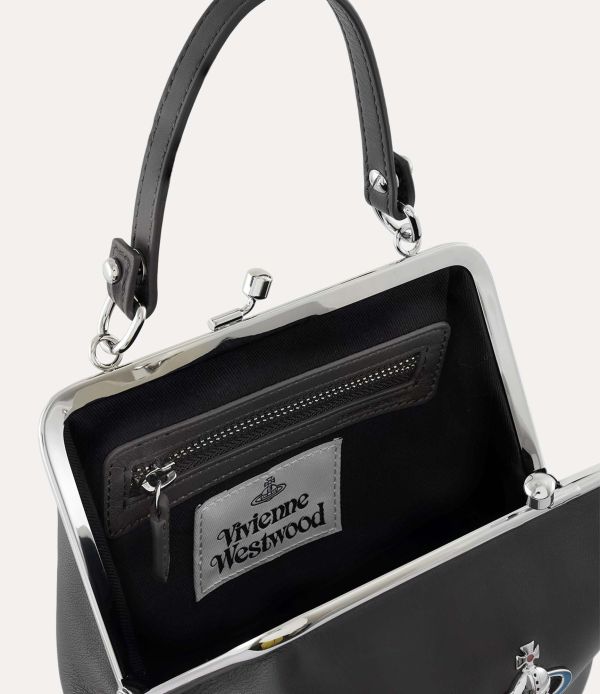 Vivienne Westwood Granny Frame 黑色小羊皮鏈條水餃包 
