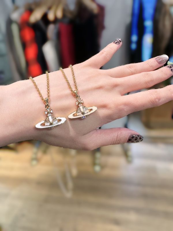 (多色) Vivienne Westwood 土星浮雕系列 [項鍊][手鍊] 