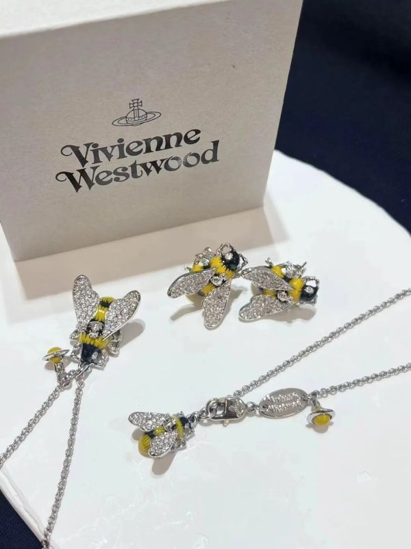 Vivienne Westwood 大黃蜂系列項鍊 
