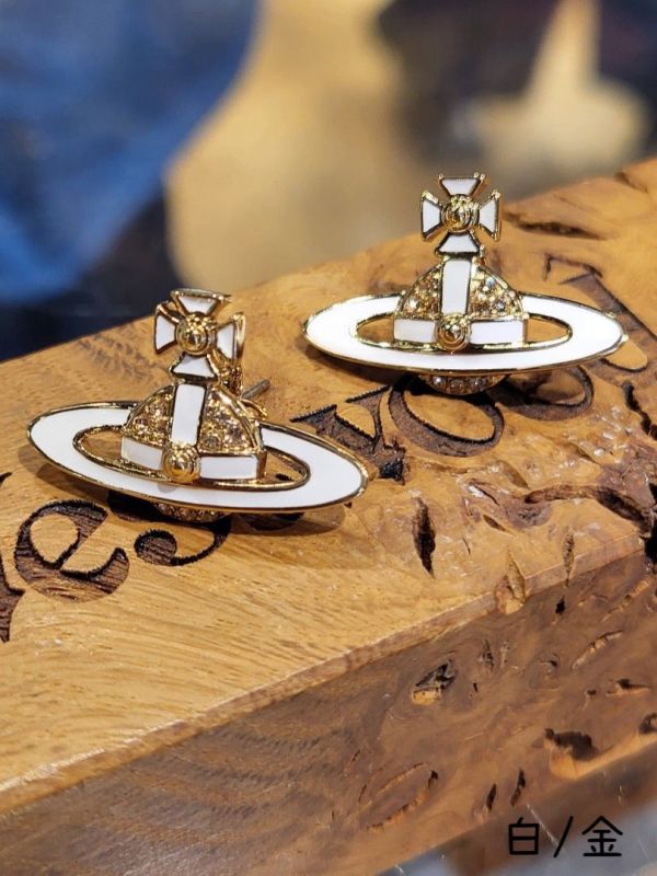 (多色) Vivienne Westwood 土星浮雕系列 [耳環] 