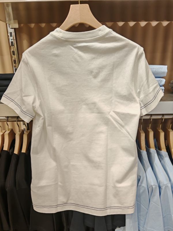 Burberry 下擺刺繡Logo百搭素面 T-shirt (man) 