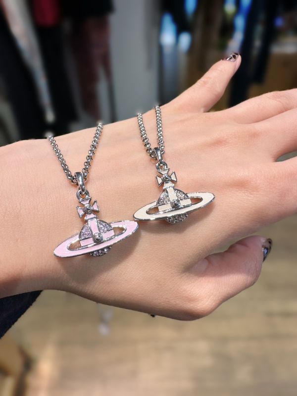 (多色) Vivienne Westwood 土星浮雕系列 [項鍊][手鍊] 