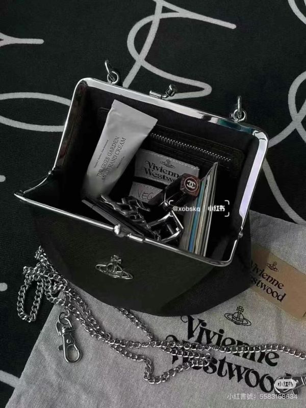 Vivienne Westwood Granny Frame 黑色荔枝皮鏈條水餃包 