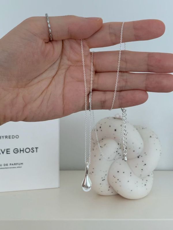 【一念 One Thought】水滴項鍊 水滴項鍊,醫療鋼,水珠,天然石,長鍊,細繩