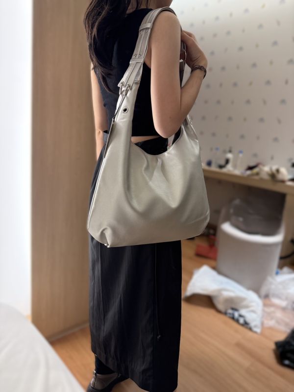 單肩斜跨兩用質感肩背包托特包 單肩包,托特包,大容量包包