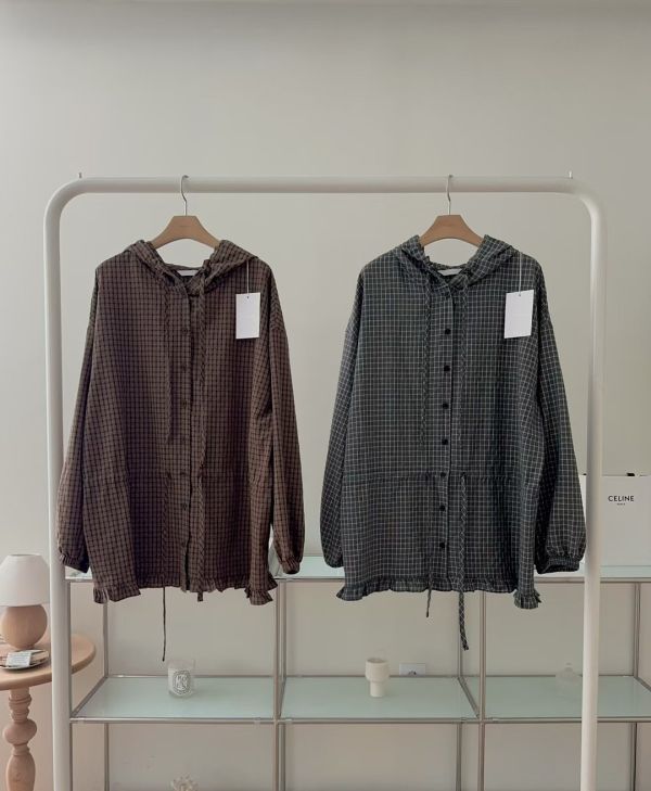 【TIZZI】鹽甜風格子連帽腰部抽繩長袖襯衫 長版上衣 格子,襯衫,罩衫,抽繩,收腰,長板,連帽襯衫