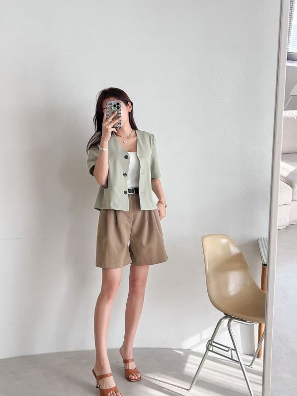 (現貨+預購) 溫柔風氣質無領設計西裝短袖外套 西裝外套,短袖,短版,西裝,外套