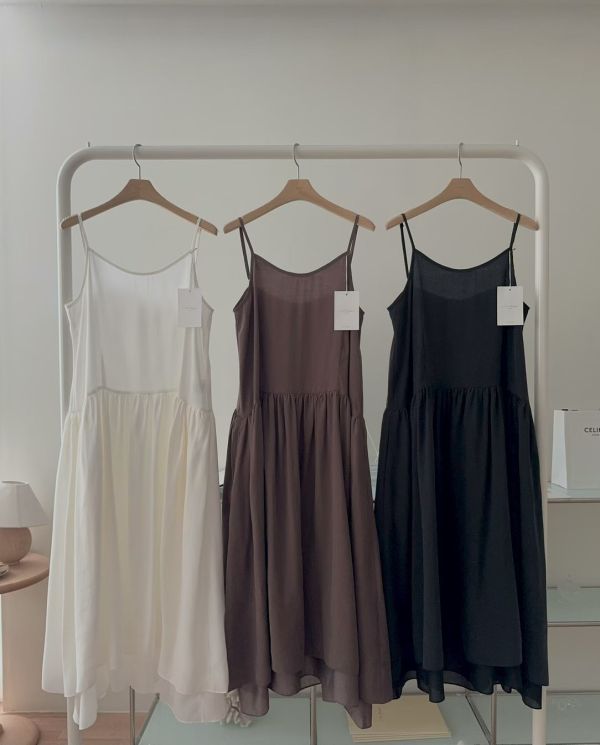 【TIZZI】親膚柔嫩細肩帶長洋裝 疊穿洋裝 TIZZI,洋裝,長板,細肩帶