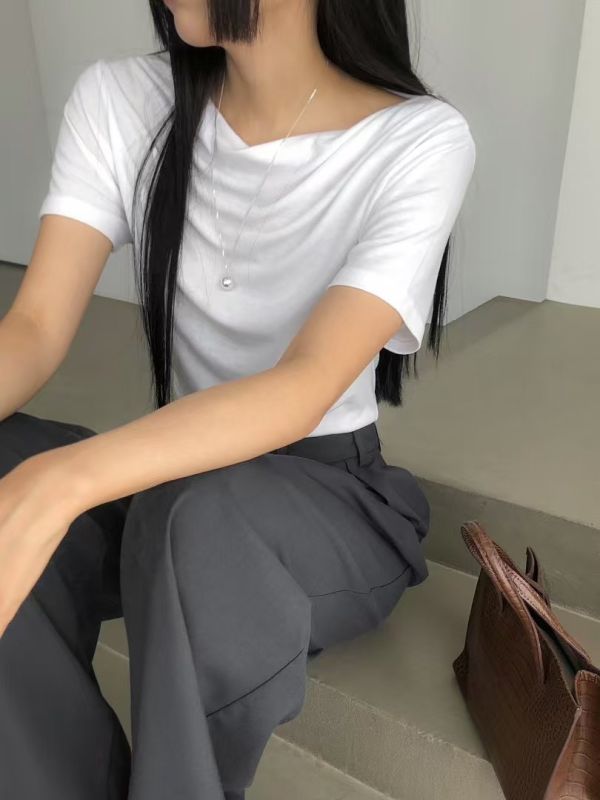 法式慵懶彈力領口垂墜感素T 短袖,上衣,日常穿搭,OL,親膚