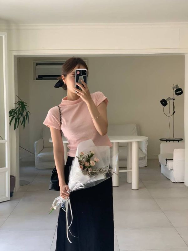 極簡風 微收腰細紋立領上衣 百搭短袖上衣 