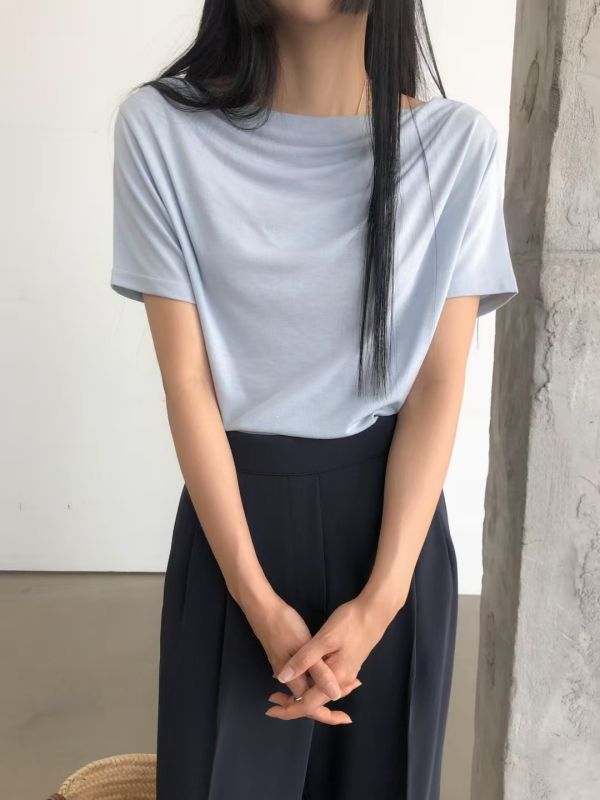 法式慵懶彈力領口垂墜感素T 短袖,上衣,日常穿搭,OL,親膚