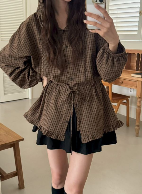 【TIZZI】鹽甜風格子連帽腰部抽繩長袖襯衫 長版上衣 格子,襯衫,罩衫,抽繩,收腰,長板,連帽襯衫