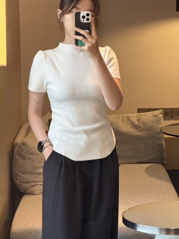 春夏質感微公主袖高領薄款針織軟糯上衣 高領,公主袖,圓弧下擺,修飾身形,短袖上衣,針織短袖