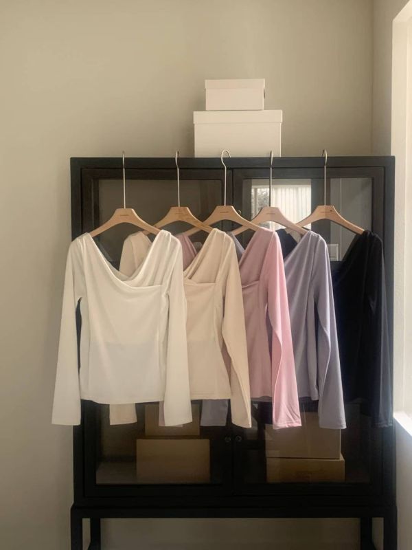 法式v領嫩q彈力長袖上衣 柔感貼身交叉設計長袖上衣  優雅風
交叉領口