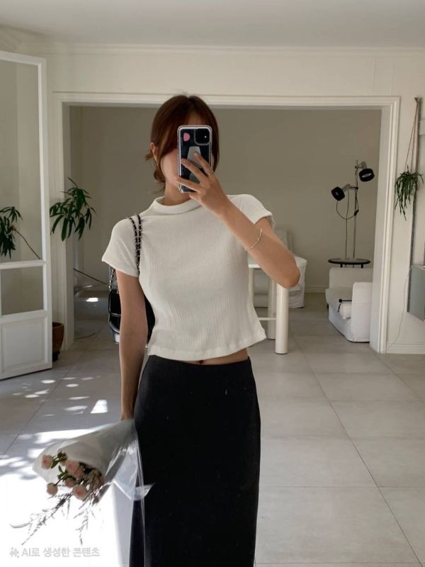 極簡風 微收腰細紋立領上衣 百搭短袖上衣 