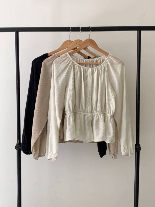 甜美圓領縮腰顯瘦薄透感長袖上衣 輕薄,長袖,縮腰,圓領,寬領,甜美