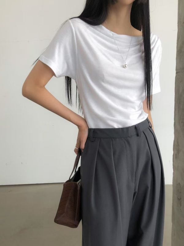 法式慵懶彈力領口垂墜感素T 短袖,上衣,日常穿搭,OL,親膚