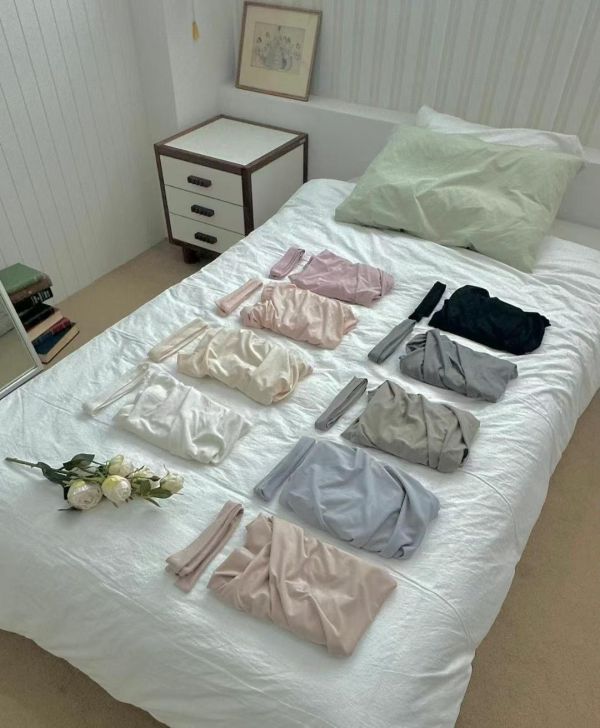 奶油色系 微性感 抓皺長袖上衣+繞脖繩 性感繞脖上衣 法式感上衣 褶皺長袖上衣  V領上衣