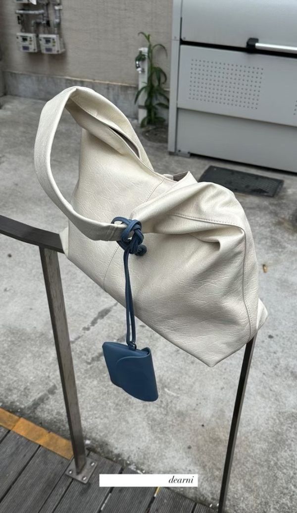 【DEARNI】個性質感超大容量通勤包 單肩包 大學生包 肩背包 肩背包,水桶包,包袱,水餃包,大容量,韓國