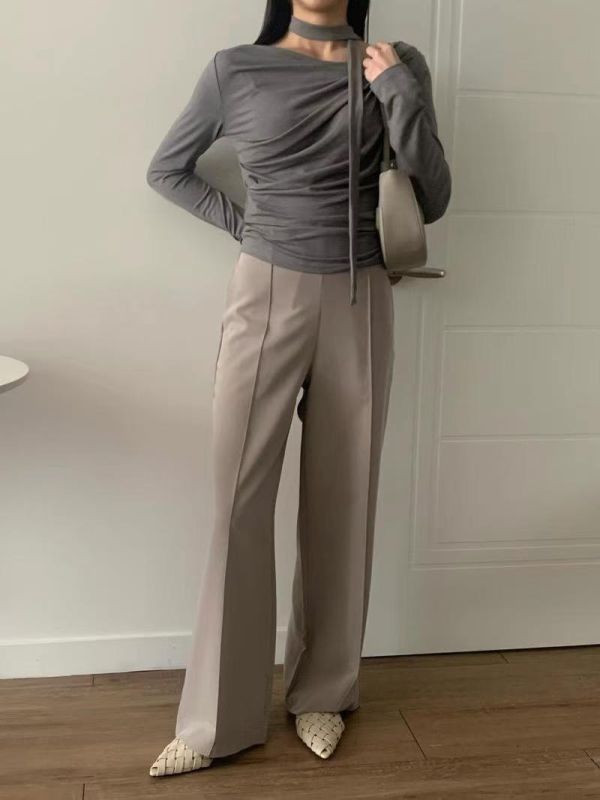 奶油色系 微性感 抓皺長袖上衣+繞脖繩 性感繞脖上衣 法式感上衣 褶皺長袖上衣  V領上衣