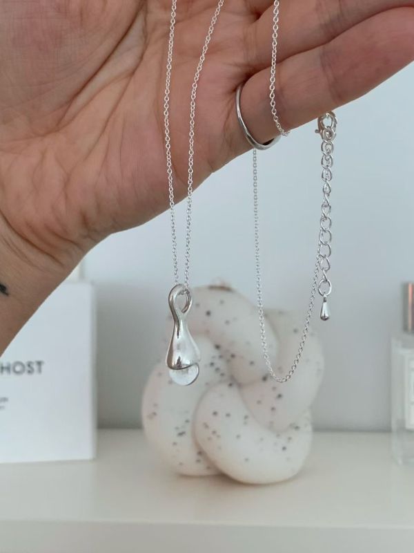 【一念 One Thought】水滴項鍊 水滴項鍊,醫療鋼,水珠,天然石,長鍊,細繩