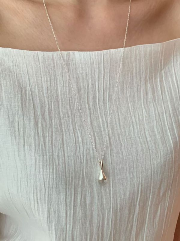 【一念 One Thought】水滴項鍊 水滴項鍊,醫療鋼,水珠,天然石,長鍊,細繩