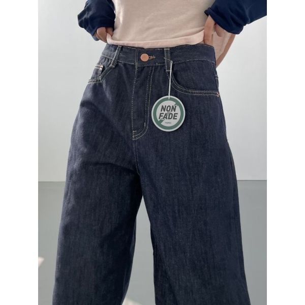 不褪色深藍直筒牛仔褲 牛仔褲,長褲,牛仔長褲,不退色,修飾假跨寬,梨形身材