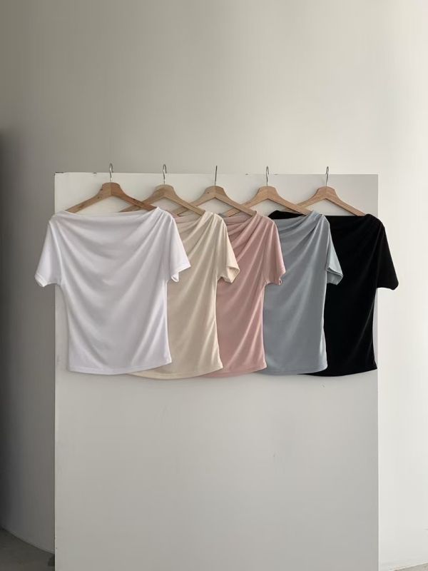 法式慵懶彈力領口垂墜感素T 短袖,上衣,日常穿搭,OL,親膚