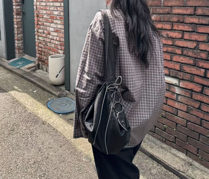 街頭感尼龍肩背包 輕量肩背包 肩背包,單肩,尼龍包,側背包,大容量