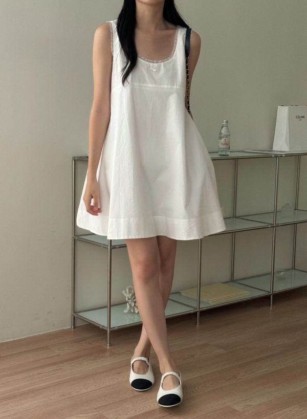 (現貨)【TIZZI】俏麗無袖短洋裝 洋裝,TIZZI,正韓,短洋裝,無袖