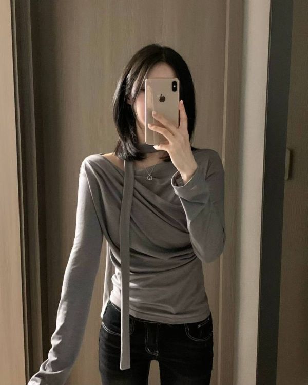 奶油色系 微性感 抓皺長袖上衣+繞脖繩 性感繞脖上衣 法式感上衣 褶皺長袖上衣  V領上衣