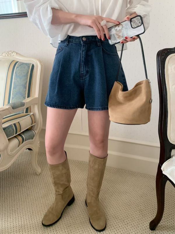 深藍壓單摺闊腿A字牛仔短褲 