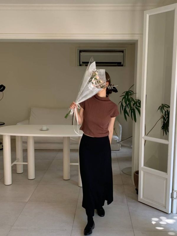 極簡風 微收腰細紋立領上衣 百搭短袖上衣 