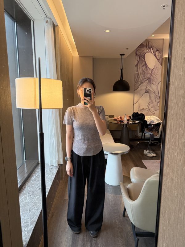 春夏質感微公主袖高領薄款針織軟糯上衣 高領,公主袖,圓弧下擺,修飾身形,短袖上衣,針織短袖