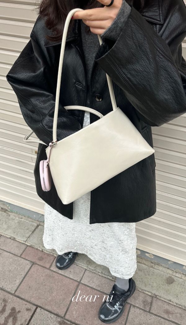 【Dearni】超美PU梯形單肩包 可放長夾 手提包 腋下包 單肩包,肩背包,方包,銀色包,梯形包