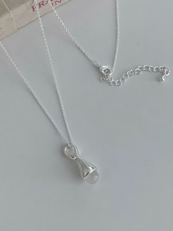 【一念 One Thought】水滴項鍊 水滴項鍊,醫療鋼,水珠,天然石,長鍊,細繩